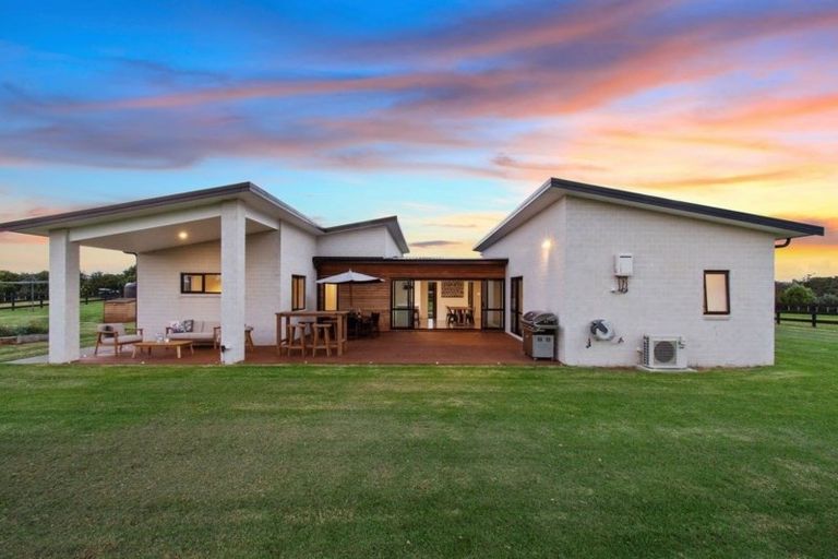 Photo of property in 125 Wharf Road, Clarks Beach, Pukekohe, 2679