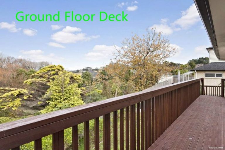 Photo of property in 11 Catlins Place, Fairview Heights, Auckland, 0632