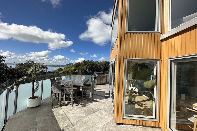 Photo of property in 3/43 Princes Street, Northcote Point, Auckland, 0627