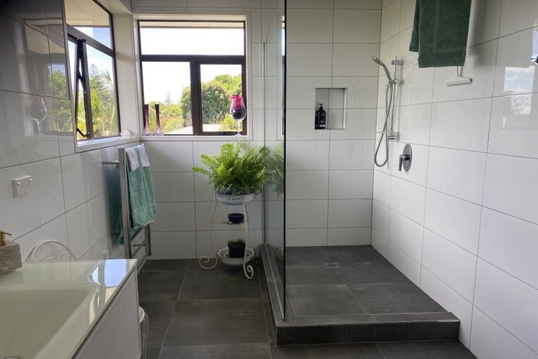 Photo of property in 9 Kerikeri Grove, Kerikeri, 0230