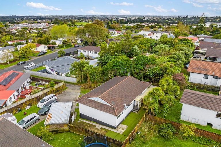 Photo of property in 64 Sunvue Road, Glen Eden, Auckland, 0602