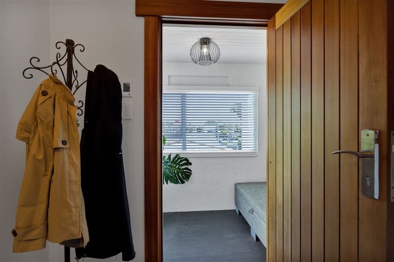 Photo of property in 26 Mclean Street, Strandon, New Plymouth, 4312