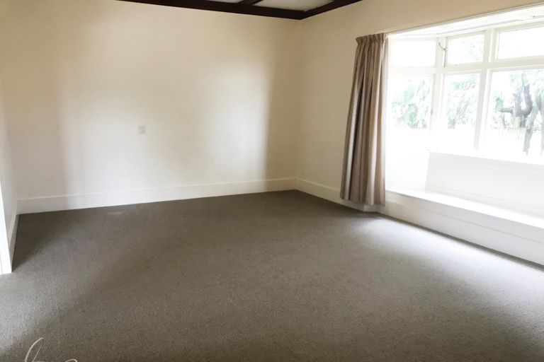 Photo of property in 3001a State Highway 2, Waitakaruru, Ngatea, 2471