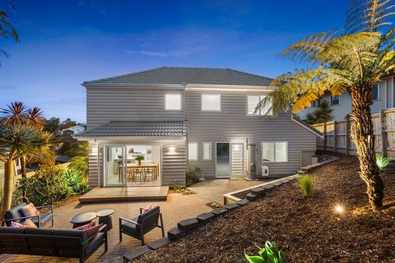 Photo of property in 3/35 John Court Street, Birkenhead, Auckland, 0626