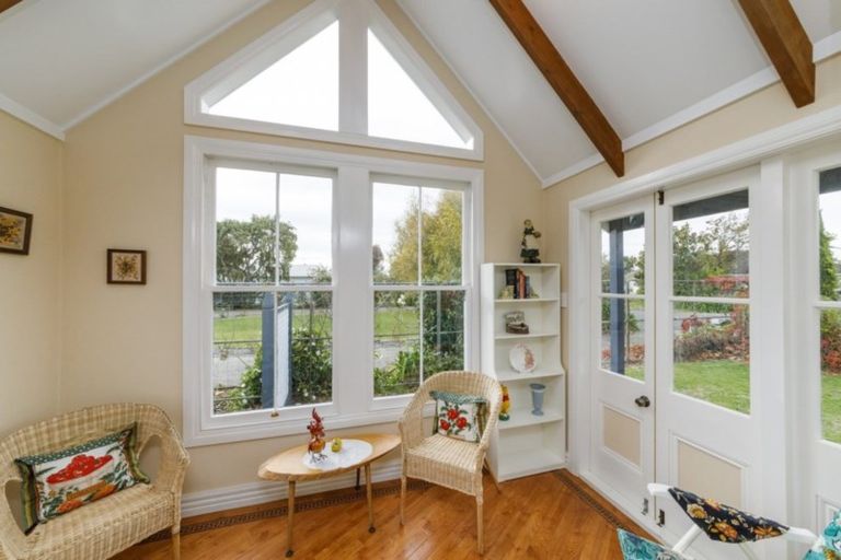 Photo of property in 15 Daniell Street, Bulls, 4818