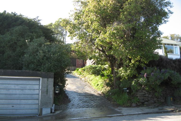 Photo of property in 121a Dyers Pass Road, Cashmere, Christchurch, 8022