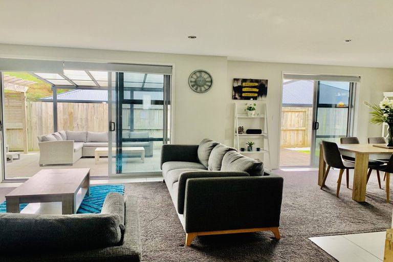 Photo of property in 10 Bryan Gallagher Place, Welcome Bay, Tauranga, 3175