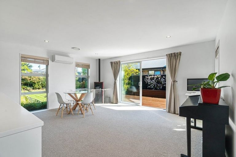 Photo of property in 8 Whitnall Street, Halswell, Christchurch, 8025