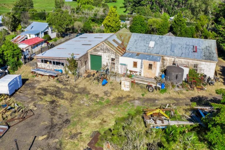 Photo of property in 11 High Street, Eltham, 4322