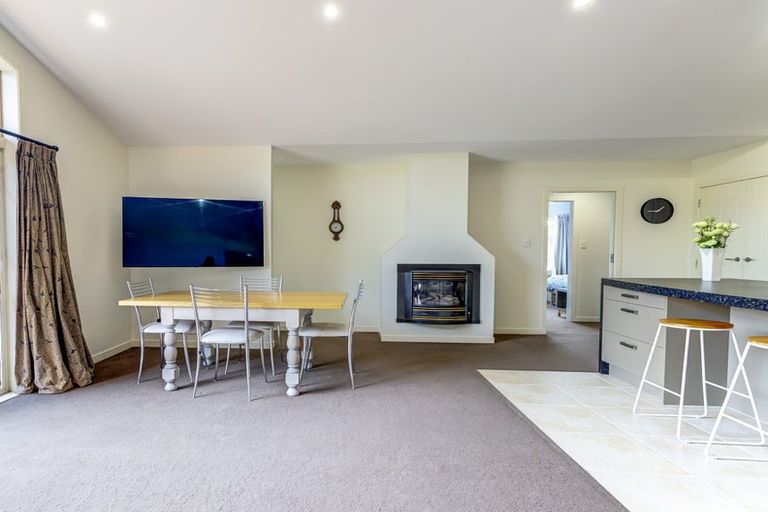 Photo of property in 8 Oakmont Place, Rototuna, Hamilton, 3210