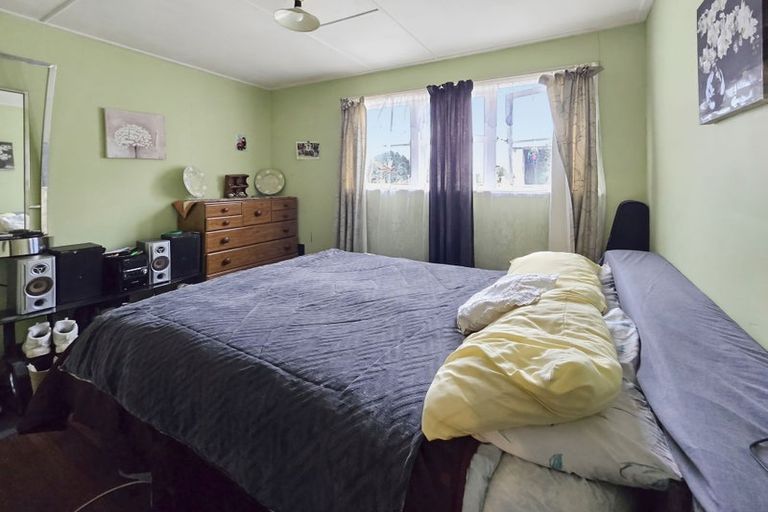 Photo of property in 18a-b Colvin Street, Westport, 7825