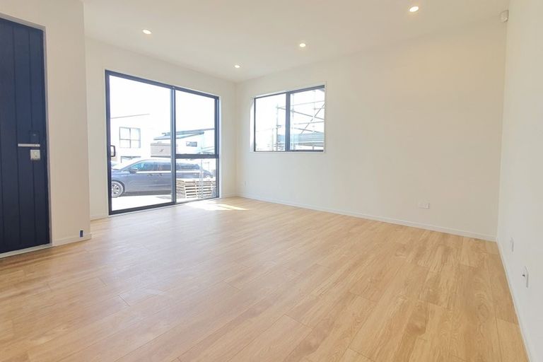 Photo of property in 55 Kea Road, Silverdale, 0932