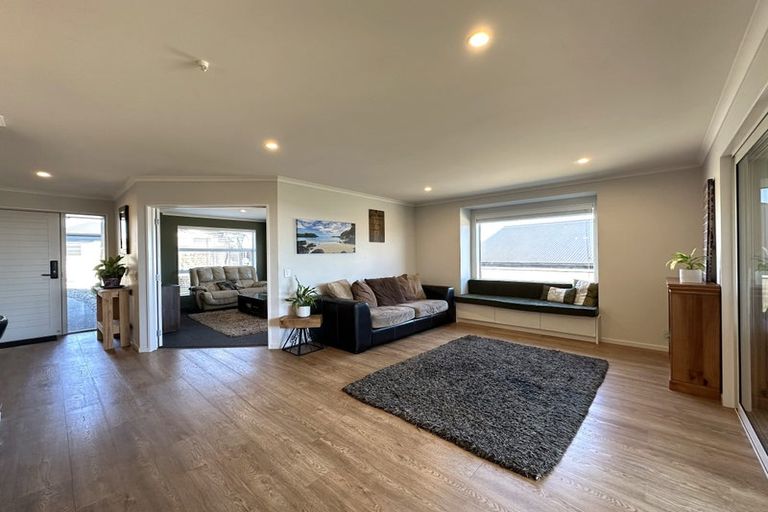 Photo of property in 10 Coppermine Crescent, Brightwater, 7022