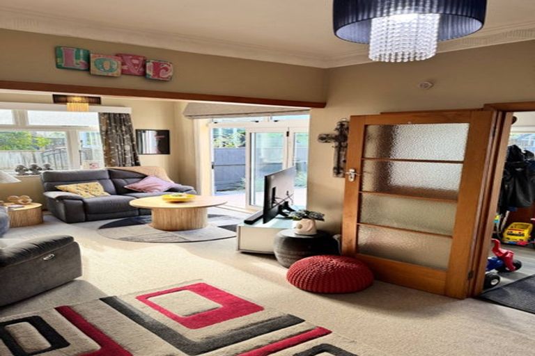 Photo of property in 152a Russell Street, Palmerston North, 4414