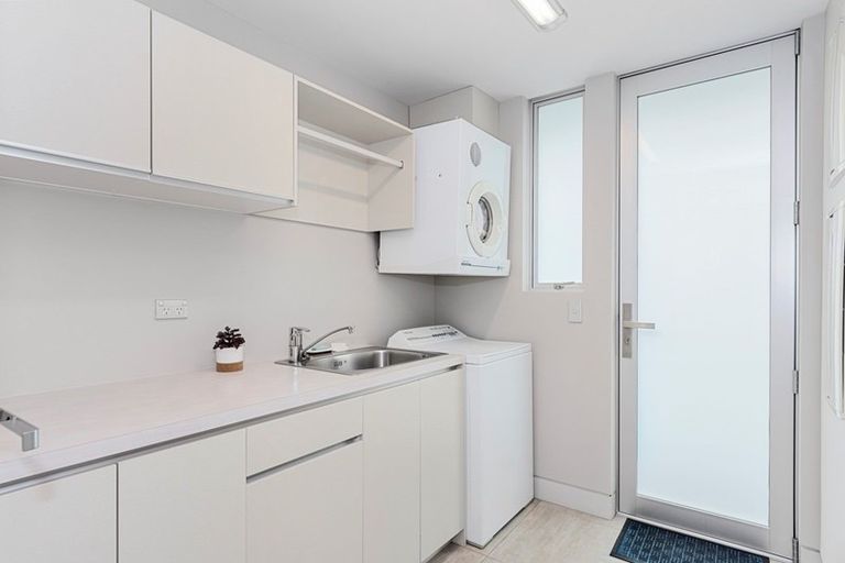 Photo of property in 223 Oceanbeach Road, Mount Maunganui, 3116