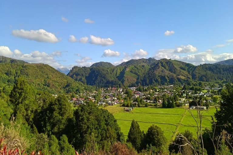 Photo of property in 39 Butts Road, Reefton, 7830