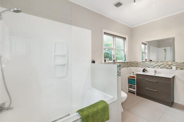 Photo of property in 53 Kurahaupo Street, Orakei, Auckland, 1071