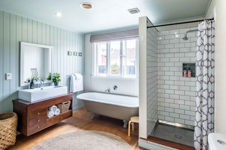 Photo of property in 47 Derwent Street, Island Bay, Wellington, 6023