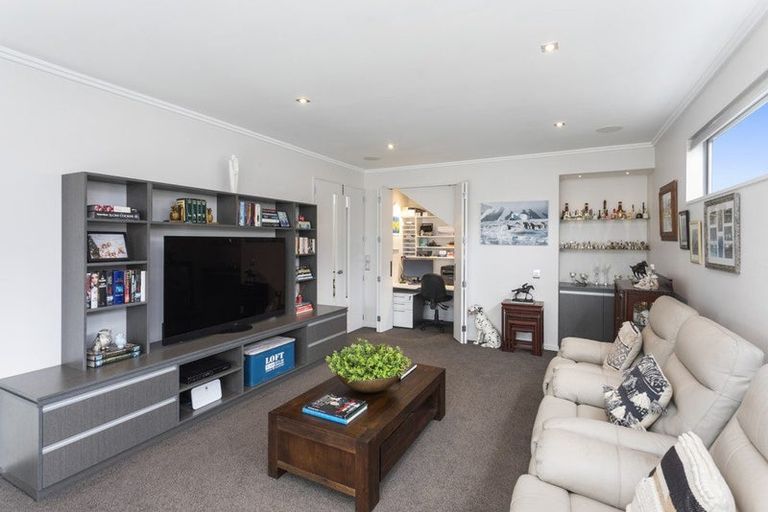 Photo of property in 11 Roa Road, Fendalton, Christchurch, 8041