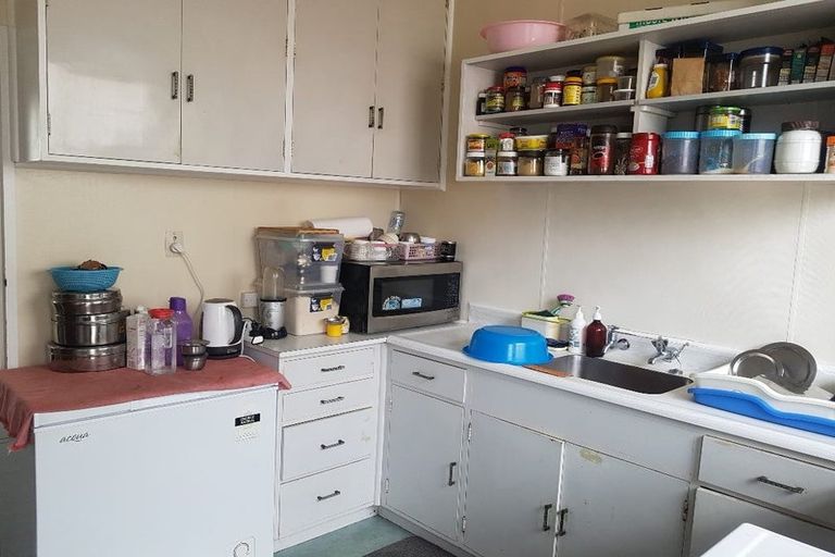 Photo of property in 2/4 Rodney Street, Waiwhetu, Lower Hutt, 5010