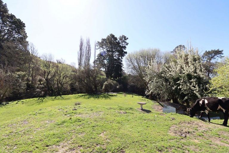 Photo of property in 1395 Opaki Kaiparoro Road, Mauriceville, Masterton, 5882