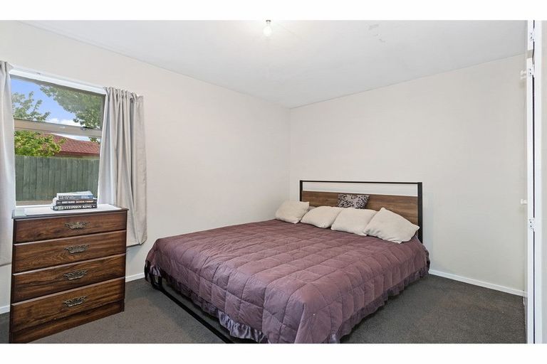 Photo of property in 43 Arcon Drive, Broomfield, Christchurch, 8042