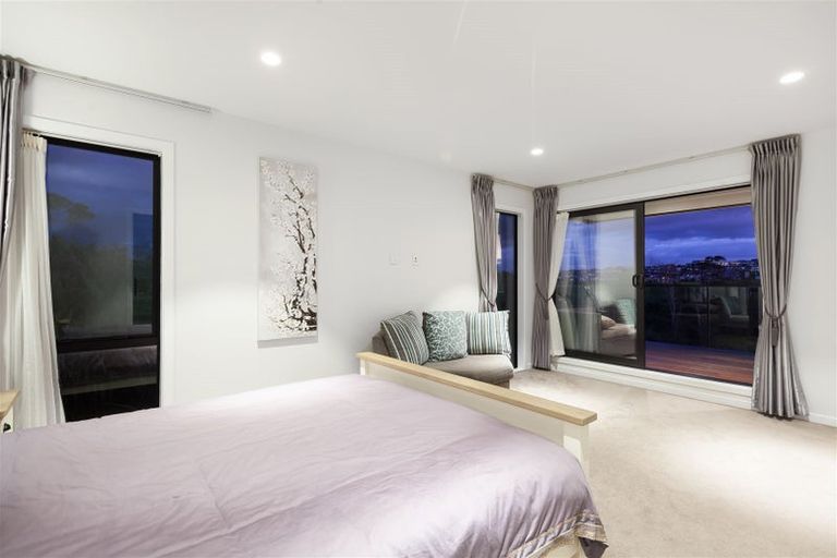 Photo of property in 6 Kina Place, Long Bay, Auckland, 0630