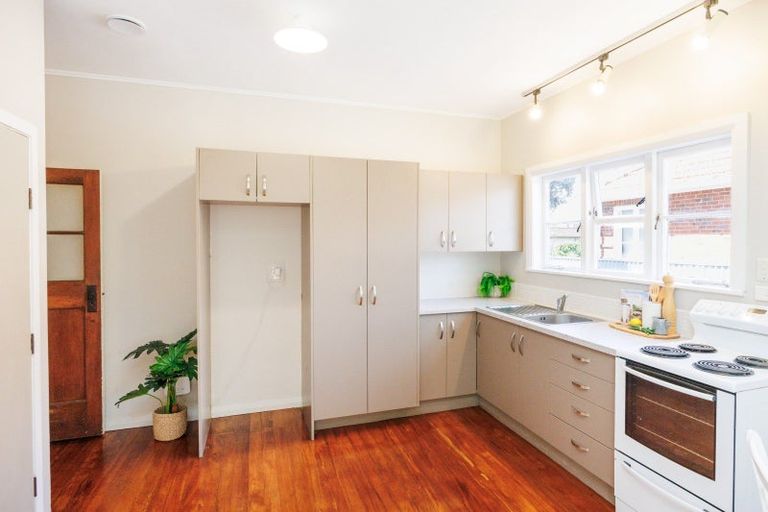 Photo of property in 258 College Street, West End, Palmerston North, 4412