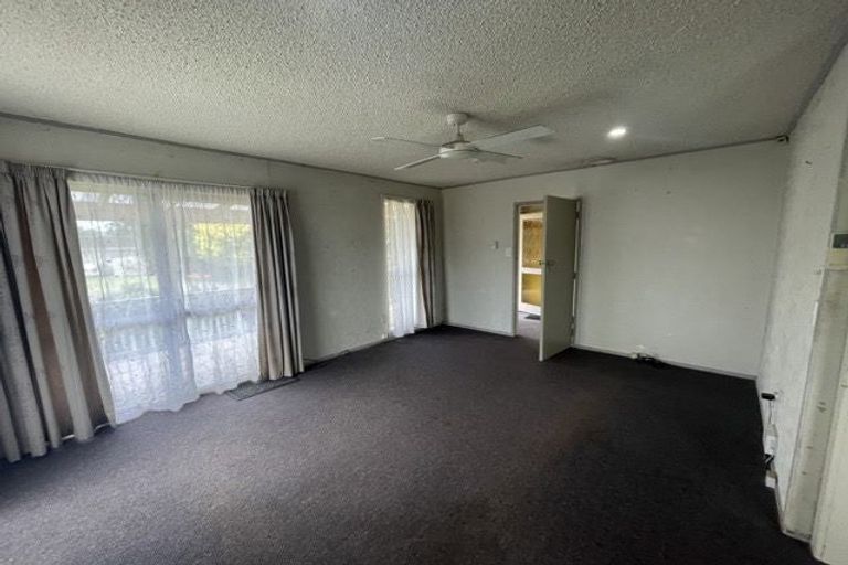 Photo of property in 8 Luanda Drive, Ranui, Auckland, 0612