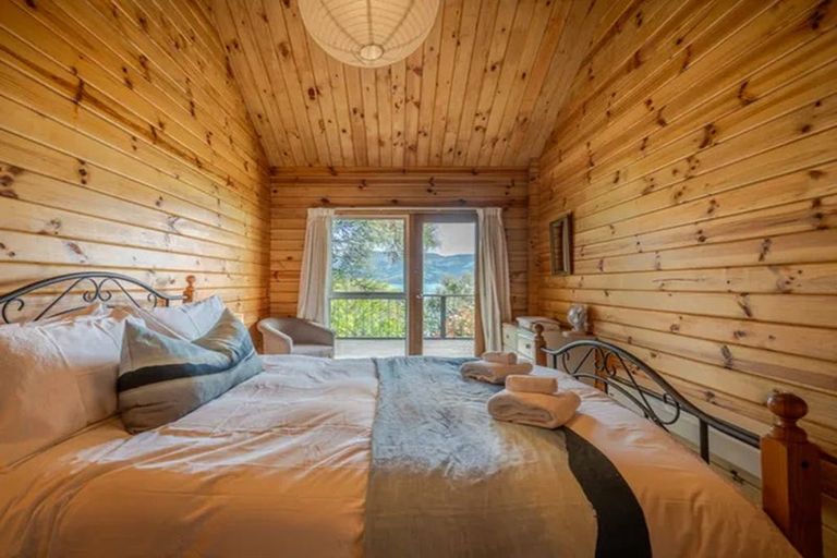 Photo of property in 3 Hempleman Drive, Akaroa, 7520