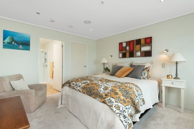 Photo of property in 15/72e Devonport Road, Tauranga, 3110