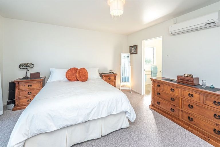 Photo of property in 12 Cotswolds Close, Otamatea, Whanganui, 4500