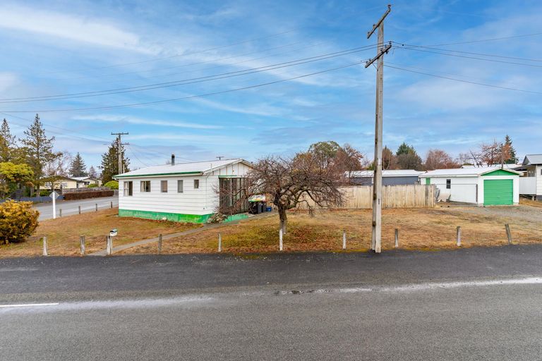 Photo of property in 136 Mackenzie Drive, Twizel, 7901