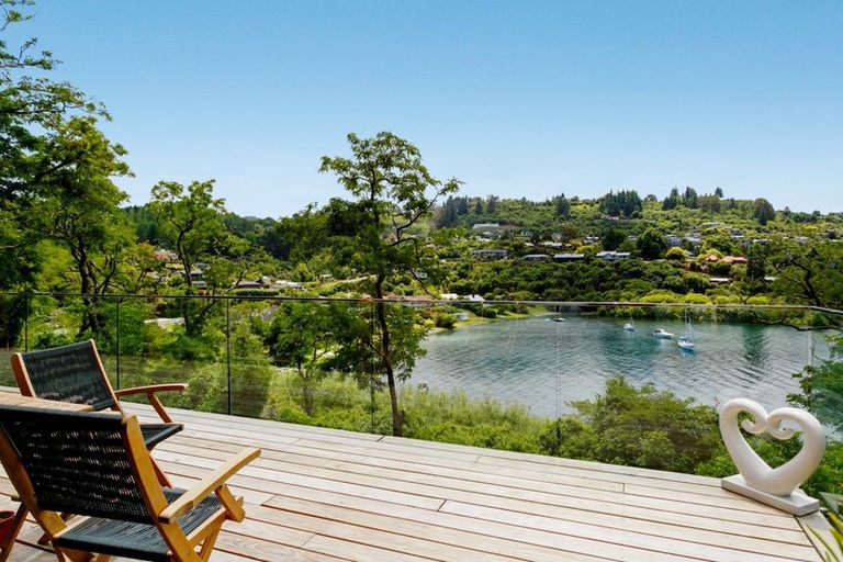 Photo of property in 19 Parawera Drive, Acacia Bay, Taupo, 3330