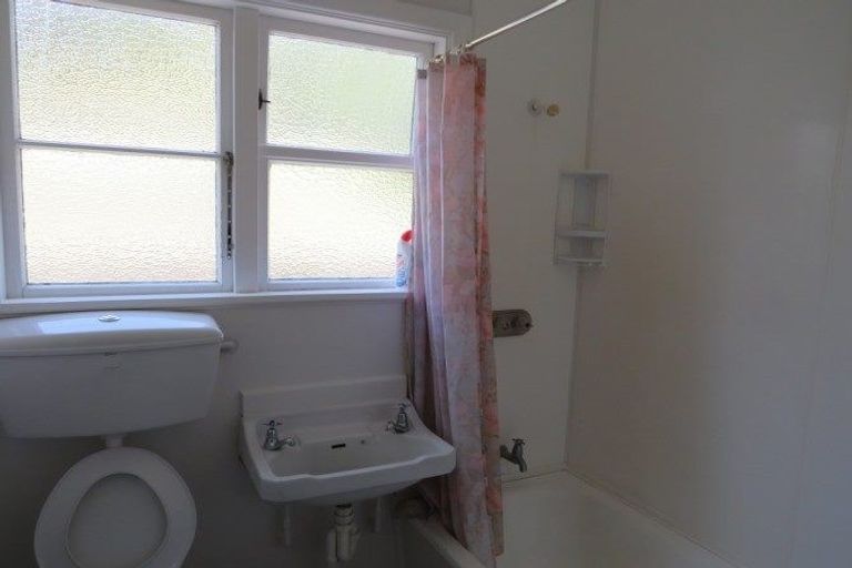 Photo of property in 112 Rolla Street, Normanby, Dunedin, 9010