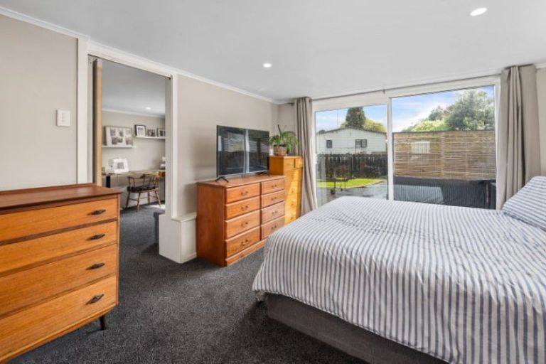Photo of property in 17 Homedale Street, Pukehangi, Rotorua, 3015