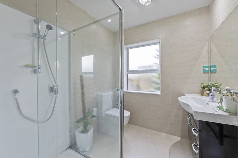 Photo of property in 57 Pitt Avenue, Clendon Park, Auckland, 2103