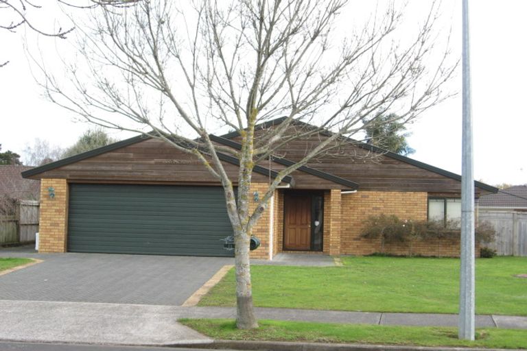 Photo of property in 11 Mull Place, Wattle Downs, Auckland, 2103