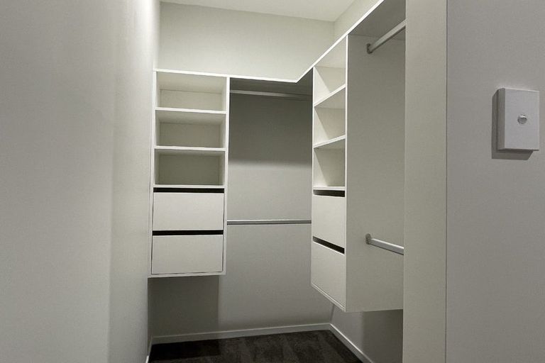 Photo of property in 198d Forrest Hill Road, Forrest Hill, Auckland, 0620