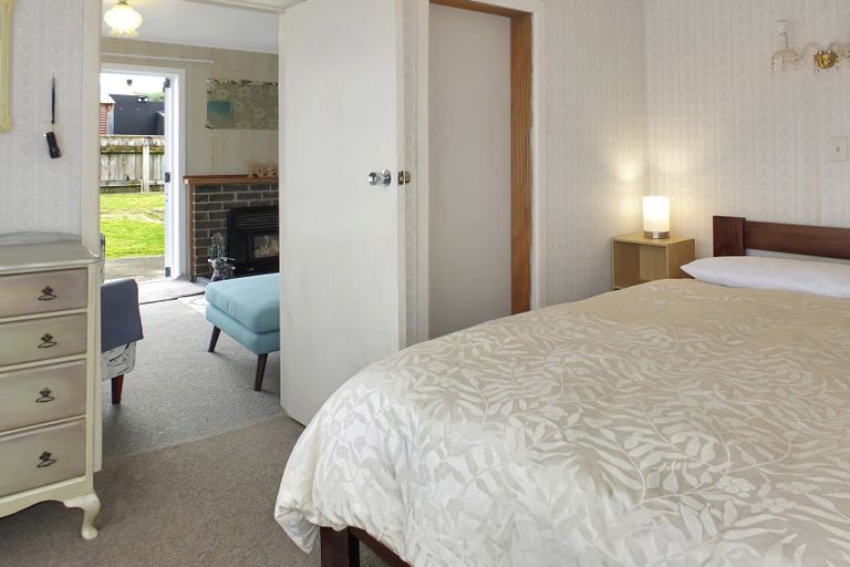 Photo of property in 13 Barber Street, Foxton Beach, Foxton, 4815