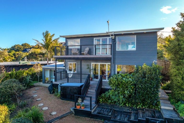 Photo of property in 3 George Street, Surfdale, Waiheke Island, 1081