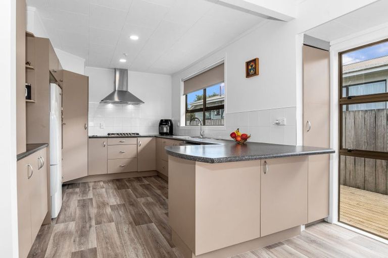 Photo of property in 35 Old Onerahi Road, Onerahi, Whangarei, 0110