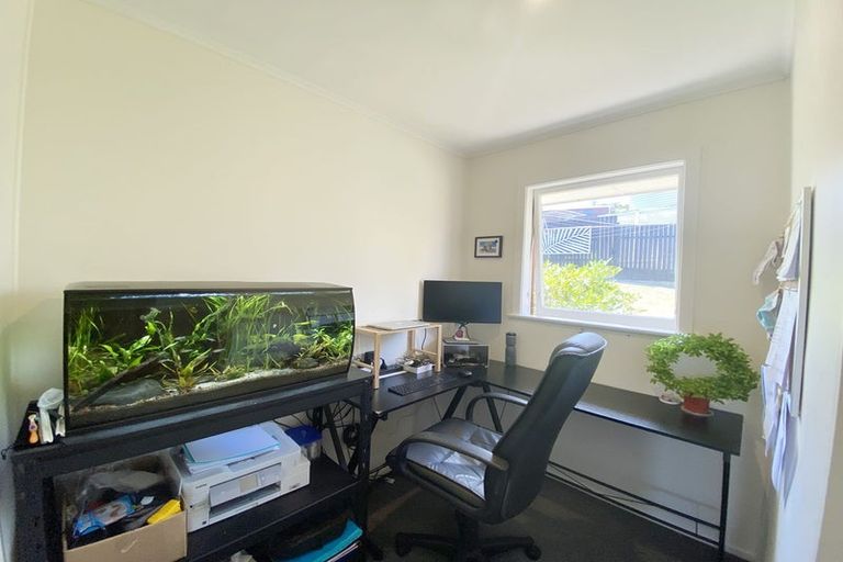 Photo of property in 28 Marriott Road, Pakuranga, Auckland, 2010