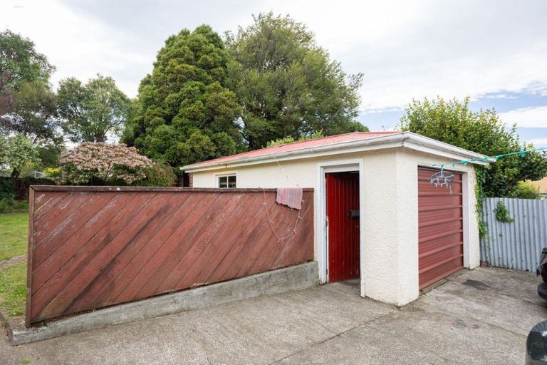 Photo of property in 4 Albert Street, Dannevirke, 4930