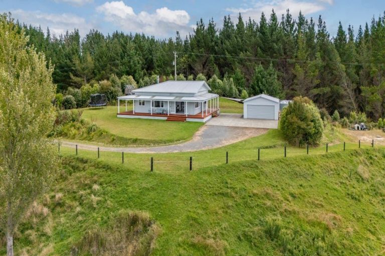 Photo of property in 438 Aropaoanui Road, Tangoio, Napier, 4181