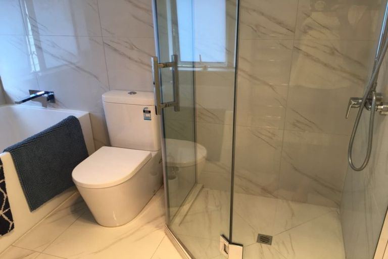 Photo of property in 38c Fairdene Avenue, Henderson, Auckland, 0610