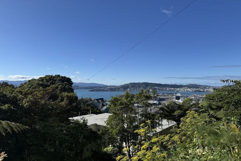 Photo of property in 2/51 Barnard Street, Wadestown, Wellington, 6012