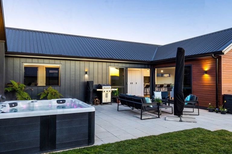 Photo of property in 48 Ngaru Crescent, Wharewaka, Taupo, 3330