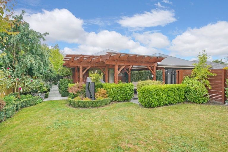 Photo of property in 4 Riverview Road, Rangiora, 7400