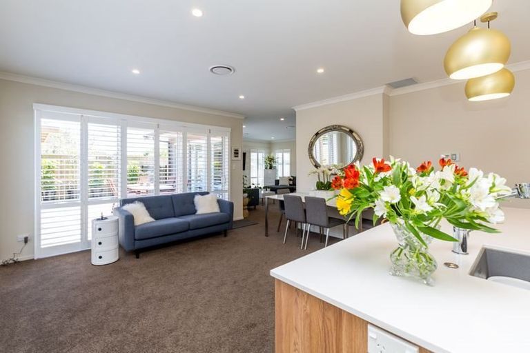 Photo of property in 180b Brooklands Road, Vogeltown, New Plymouth, 4310